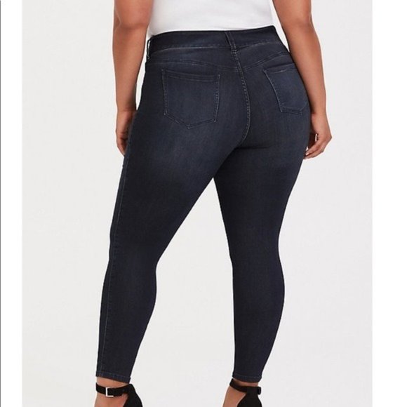 Torrid Denim Jegging Women's 18 Tall - Picture 2 of 4